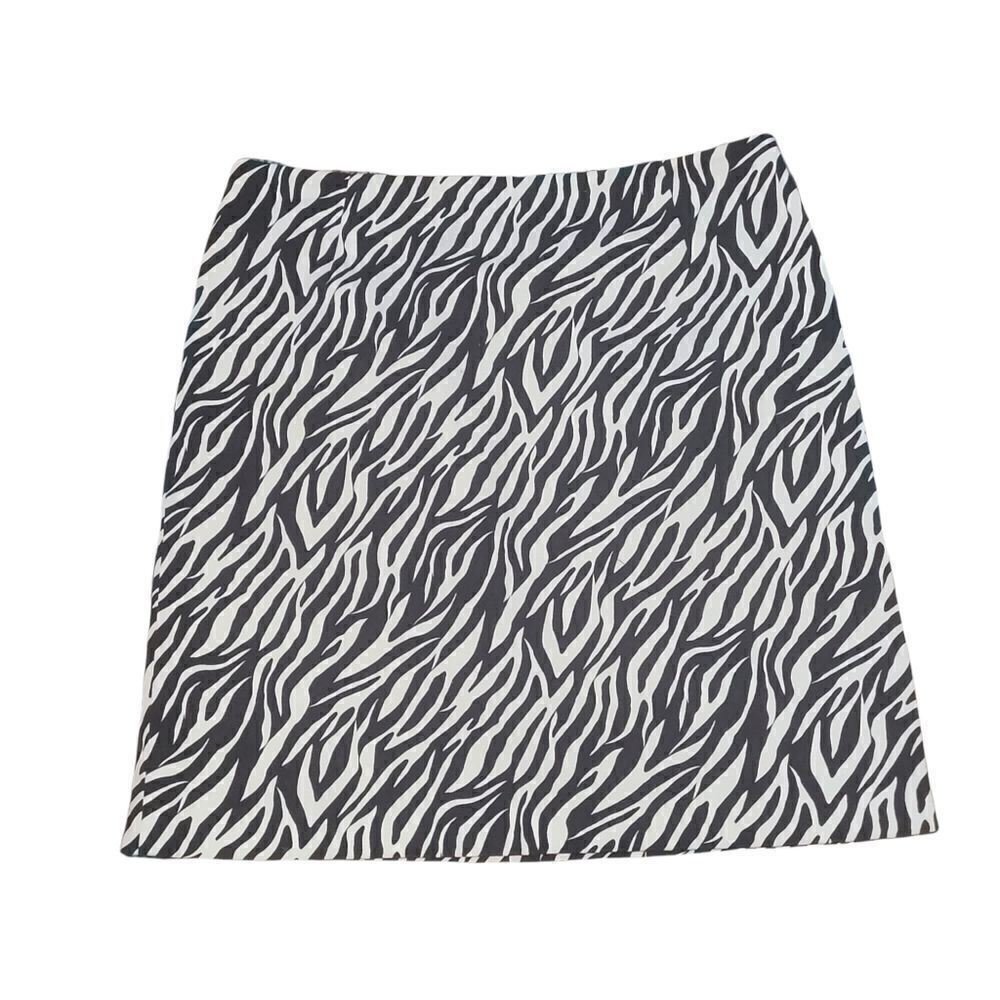 StyleĀ andācoāzebraāprintāskirt